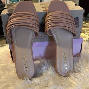 LOW HEEL SLIPPERS NEW NEVER WORN